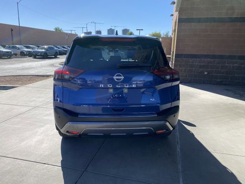 Used 2023 Nissan Rogue SL w/ SL Premium Package image 4