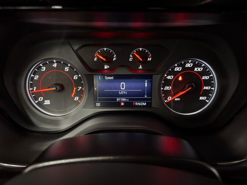 Used 2019 Chevrolet Camaro LS RWD image 19