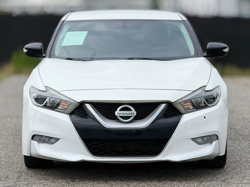 Used 2016 Nissan Maxima SR w/ Midnight Edition FWD image 5