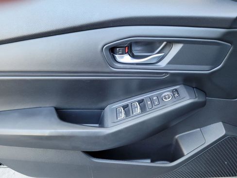 Used 2023 Honda Accord EX image 24