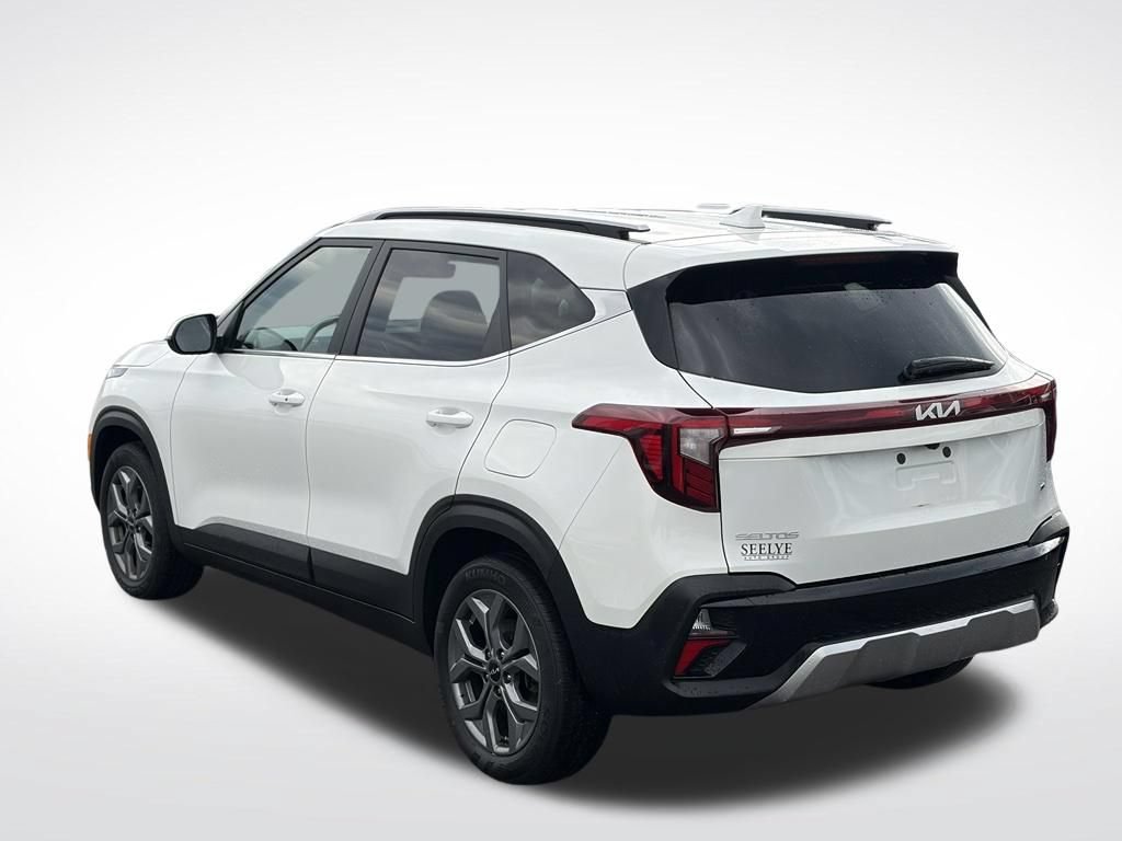 Used 2024 Kia Seltos S AWD/4WD image 7