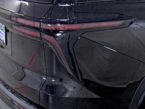 New 2026 Chevrolet Traverse LT w/ Sun and Wheel Package image 13