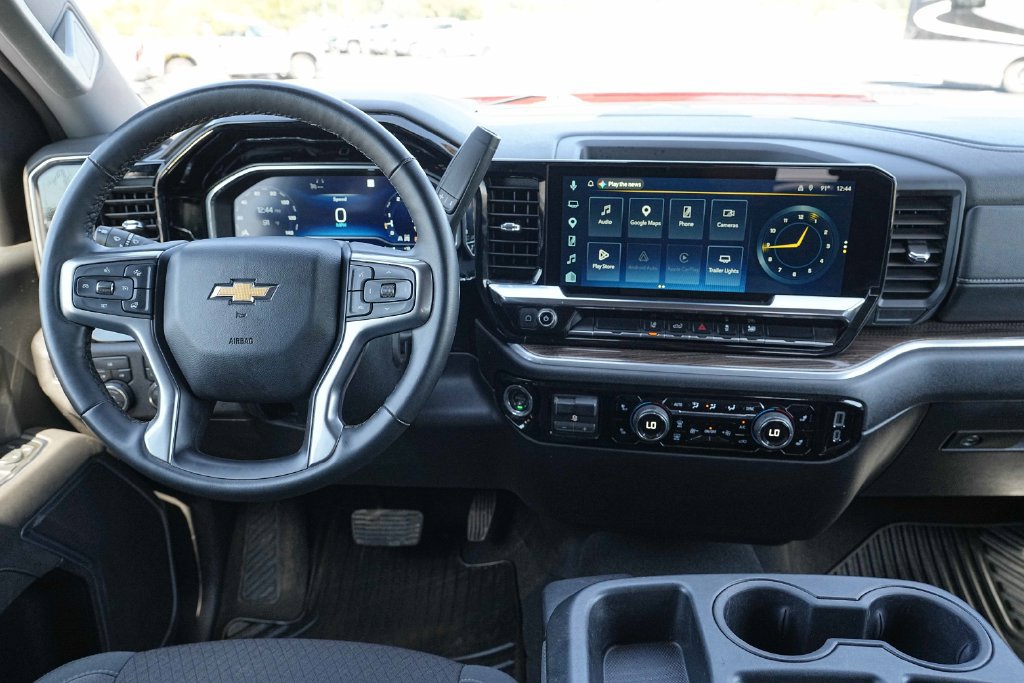 Used 2025 Chevrolet Silverado 2500 LT w/ Convenience Package AWD/4WD image 29