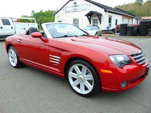 Used 2005 Chrysler Crossfire Limited RWD image 50