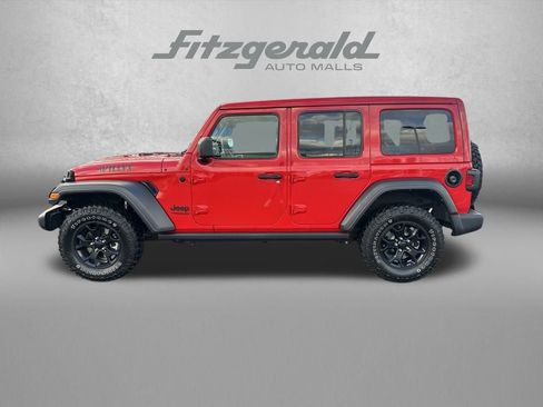 Used 2022 Jeep Wrangler Unlimited Willys image 4