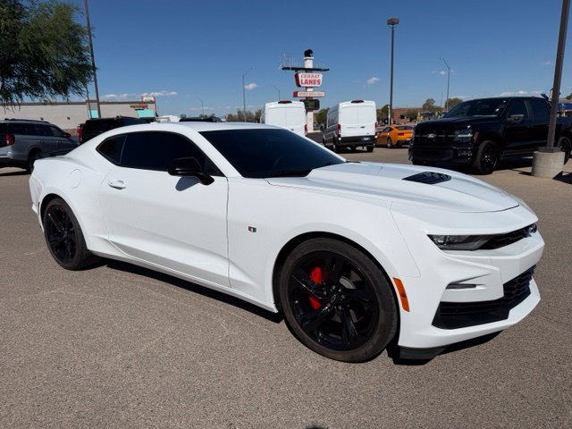 Used 2020 Chevrolet Camaro SS RWD image 3