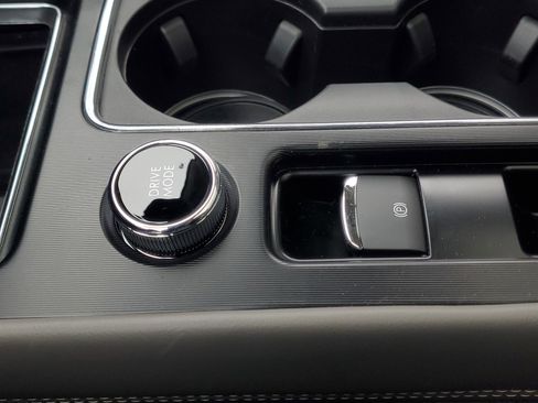 New 2026 Lincoln Corsair Premiere image 24