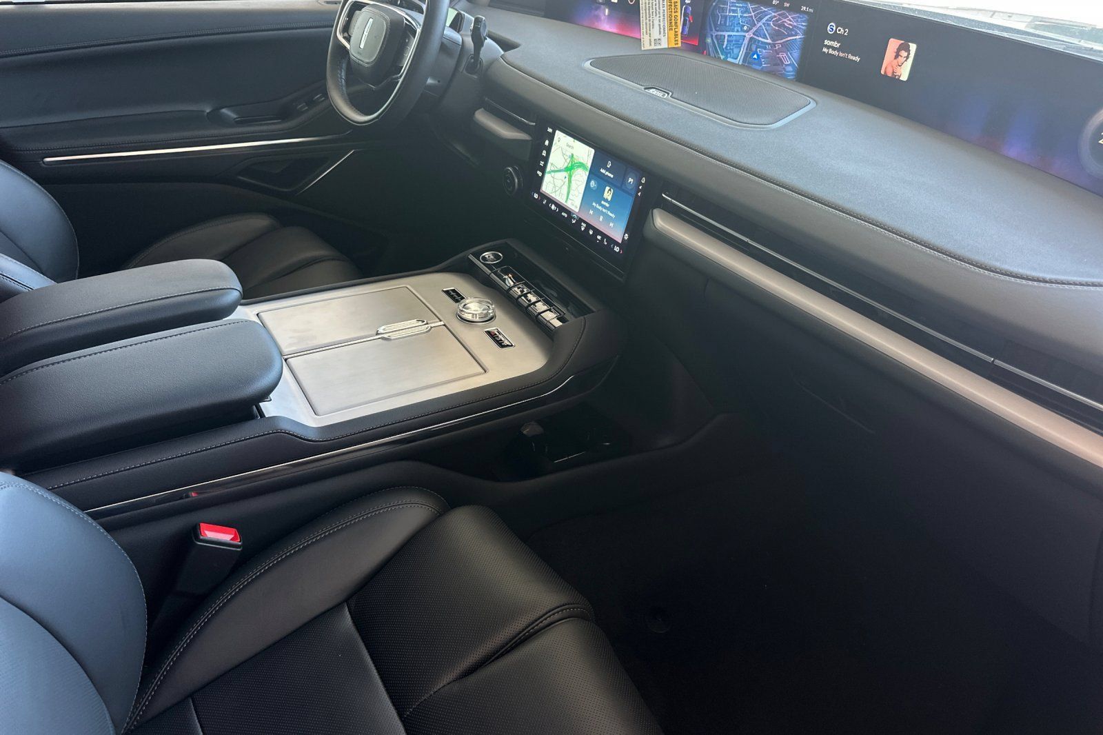 New 2027 Lincoln Navigator Premiere AWD/4WD image 16