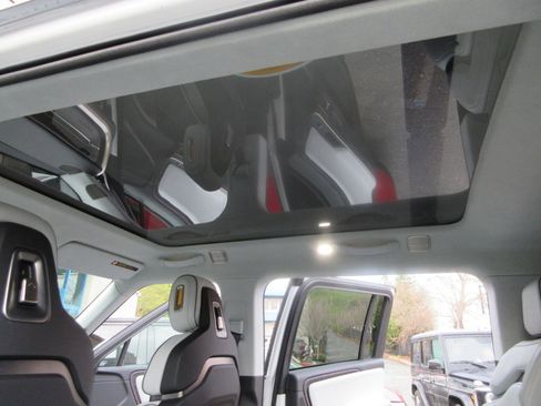 Used 2023 Rivian R1S Launch Edition image 49