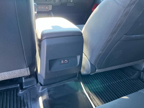 Used 2024 Nissan Frontier PRO-4X w/ Off-Road Protection Package image 24