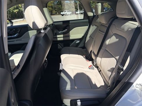 New 2026 Lincoln Corsair Reserve image 23