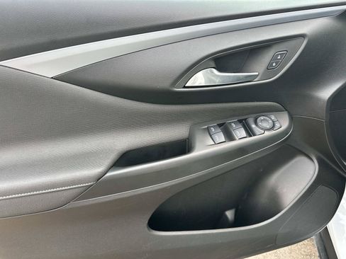 Certified 2024 Buick Envista Preferred FWD image 14