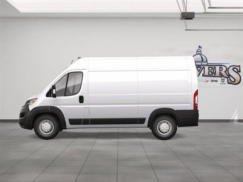 New 2025 RAM ProMaster 2500 w/ Upfitter's Prep Package image 3