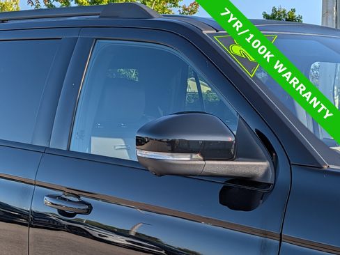 Certified 2025 Ford Expedition Max Platinum w/ Stealth Performance Package AWD/4WD image 10