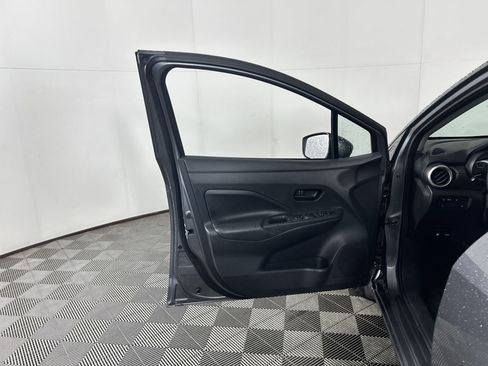 Used 2024 Nissan Versa S w/ Trunk Package image 27