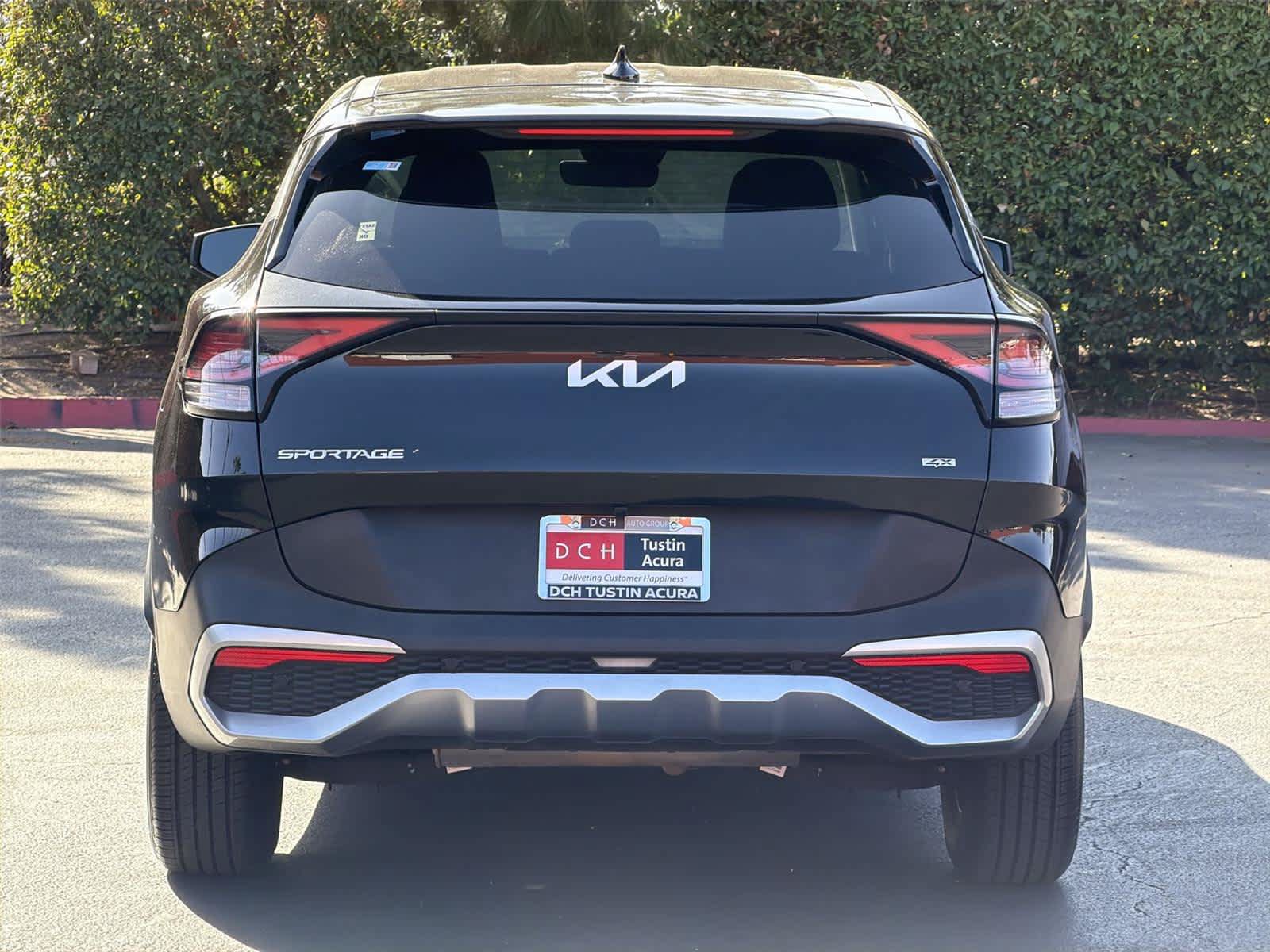 Used 2024 Kia Sportage LX AWD/4WD image 6