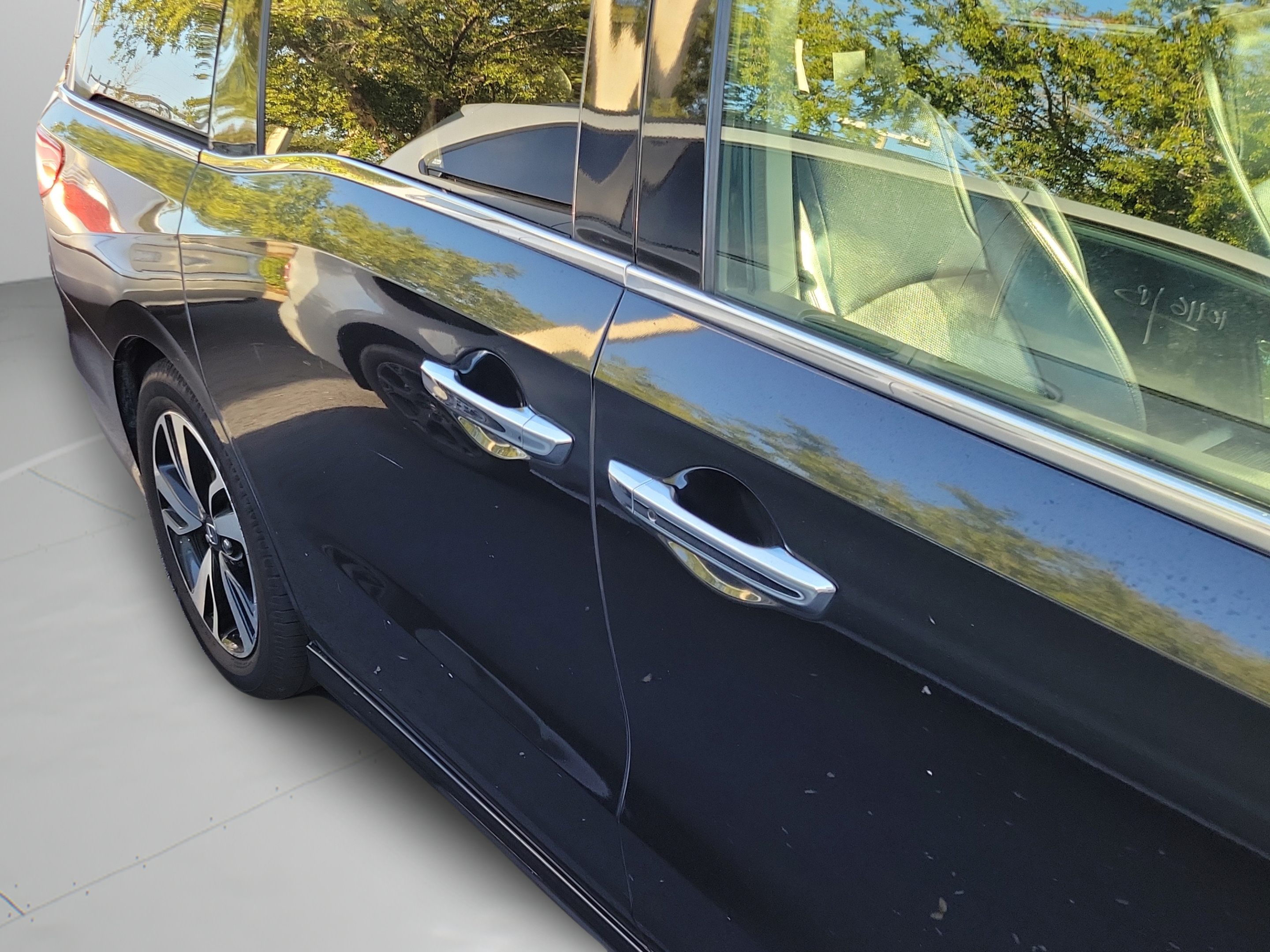 Used 2019 Honda Odyssey Elite image 17