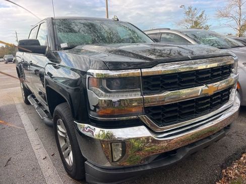 Used 2017 Chevrolet Silverado 1500 LT w/ All Star Edition image 3