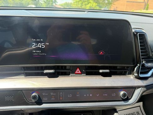 Used 2023 Kia Sportage EX FWD image 16