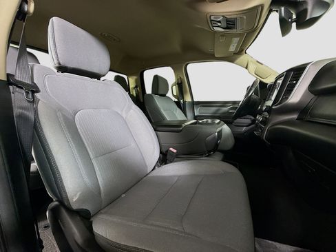 Used 2019 RAM 1500 Big Horn image 29