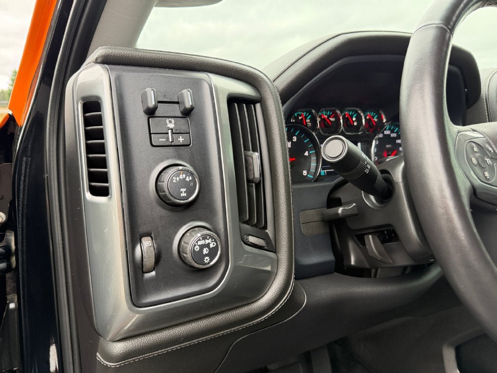 Used 2018 Chevrolet Silverado 2500 LTZ w/ Custom Sport Edition AWD/4WD image 20