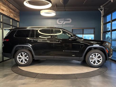 Used 2021 Jeep Grand Cherokee L Limited AWD/4WD image 2