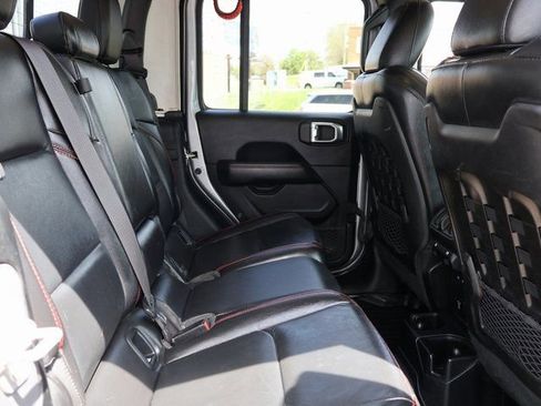 Used 2020 Jeep Gladiator Rubicon AWD/4WD image 11