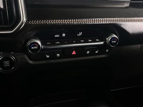 Used 2025 MAZDA CX-50 AWD 2.5 S w/ Premium Plus Pkg image 17