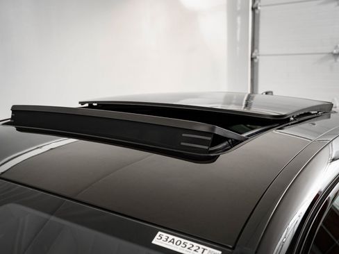 Certified 2025 BMW X4 xDrive30i w/ M Sport Package image 14