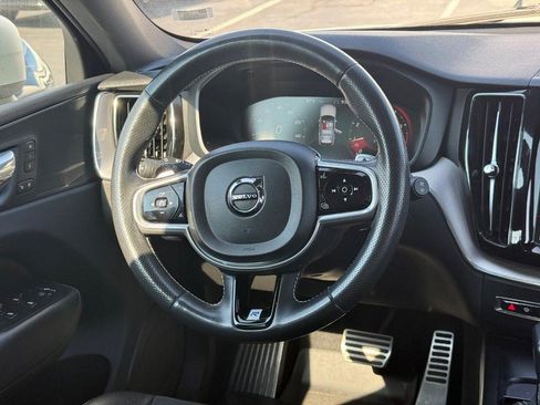 Used 2018 Volvo XC60 T6 R-Design w/ Convenience Package AWD/4WD image 13