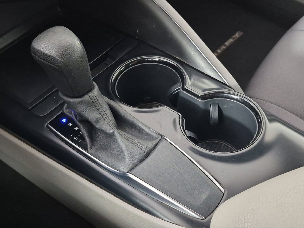 Used 2020 Toyota Camry LE w/ Carpet Mat Package FWD image 26