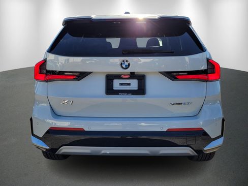 New 2025 BMW X1 xDrive28i w/ Technology Package image 6
