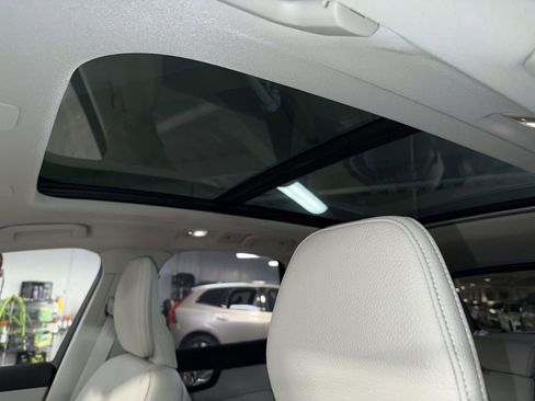 Used 2025 Volvo XC60 T8 Plus w/ Climate Package image 22