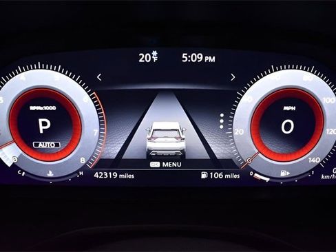 Used 2021 Nissan Rogue Platinum image 21