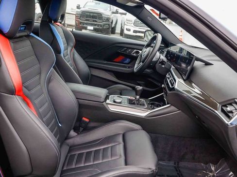 Used 2024 BMW M2 w/ Lighting Package image 17