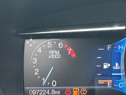 Used 2016 Ford Explorer XLT w/ Equipment Group 202A image 23