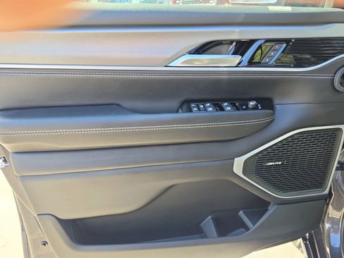 New 2026 Jeep Grand Wagoneer Limited AWD/4WD image 16