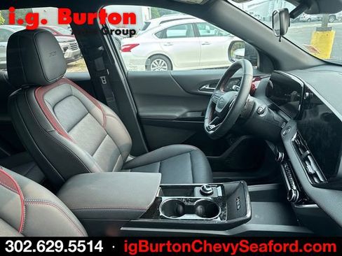 Used 2026 Chevrolet Equinox RS w/ Convenience Package III FWD image 7