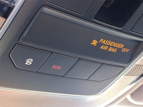 Used 2021 Hyundai Santa Fe Limited w/ Cargo Package image 27