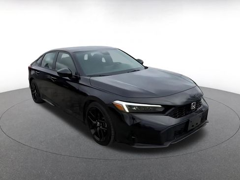 Used 2025 Honda Civic Sport image 3