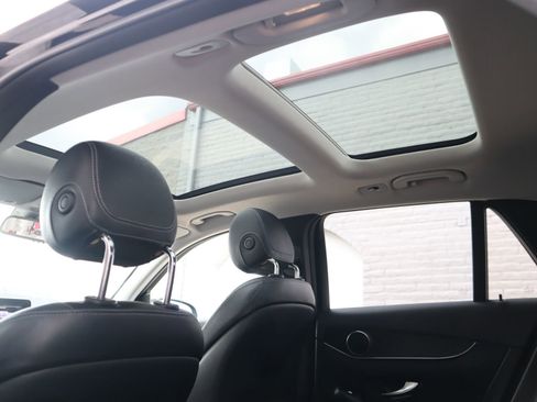 Used 2016 Mercedes-Benz GLC 300 4MATIC image 42