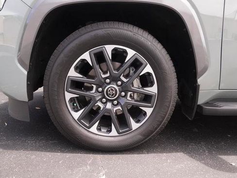 Used 2024 Toyota Sequoia Limited AWD/4WD image 39