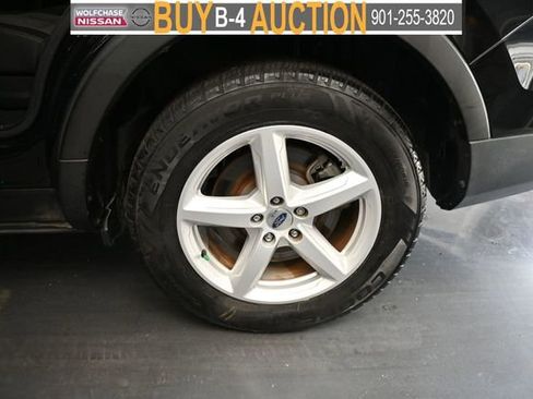 Used 2017 Ford Explorer XLT w/ Equipment Group 201A AWD/4WD image 14
