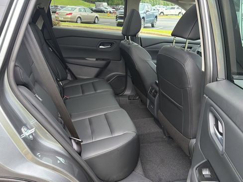 New 2026 Nissan Rogue SV FWD image 12