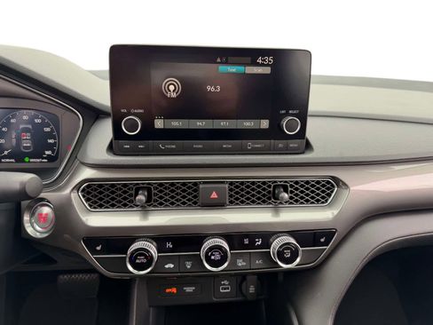 Used 2025 Acura Integra image 23