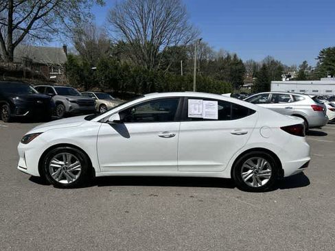 Used 2020 Hyundai Elantra Value Edition w/ Cargo Package (C1) FWD image 2