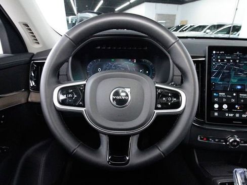 Certified 2025 Volvo XC90 B6 Plus image 12