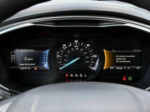 Used 2019 Ford Fusion SE FWD image 28