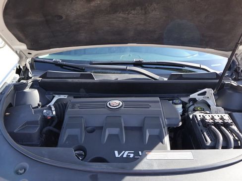 Used 2013 Cadillac SRX FWD image 14