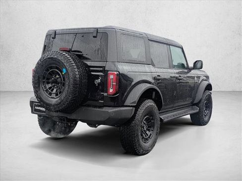 New 2026 Ford Bronco Outer Banks w/ Sasquatch Package AWD/4WD image 2